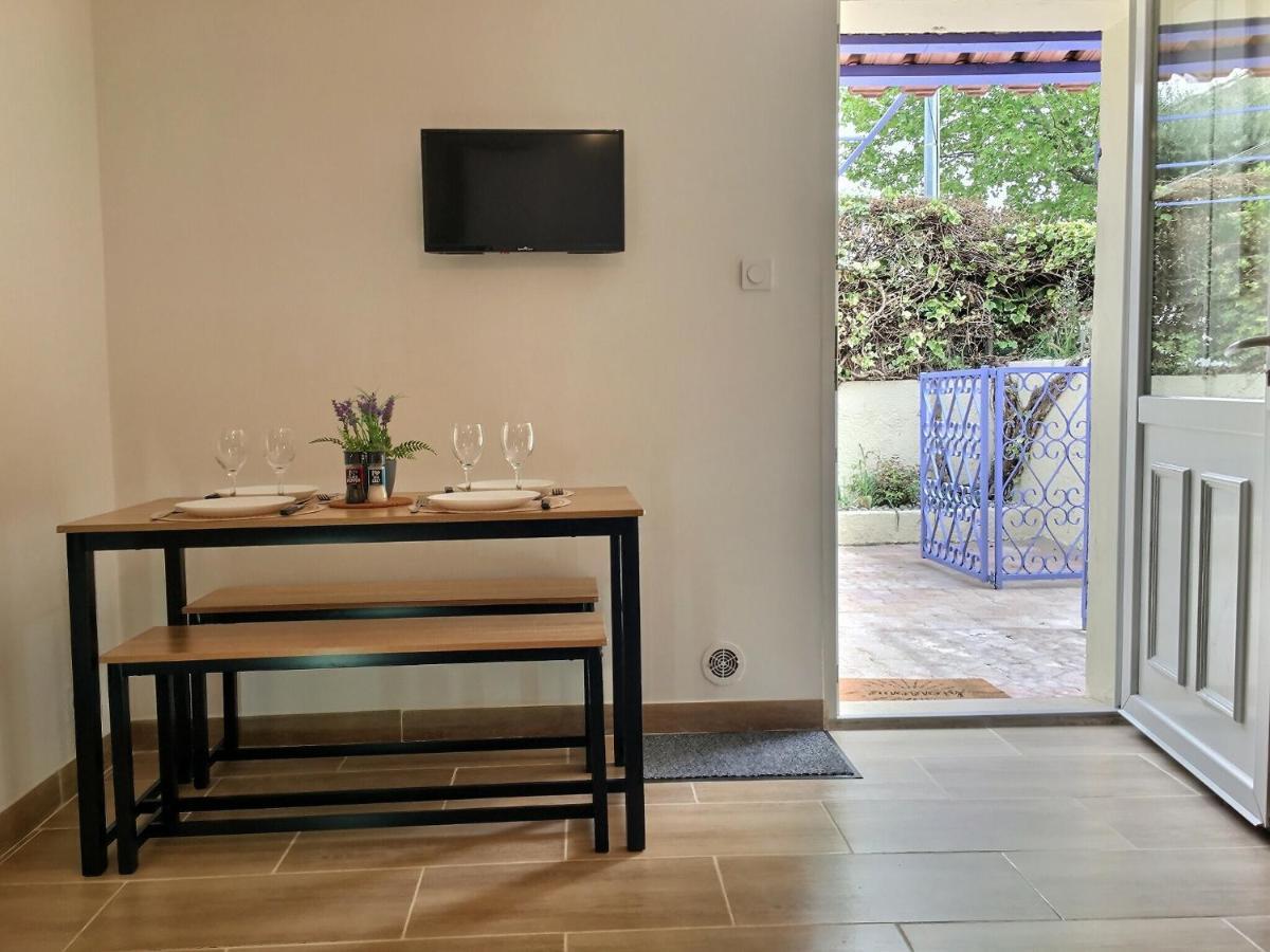 Bleu Lavande - Coquet Appartement Ambiance Village Istres Exterior photo
